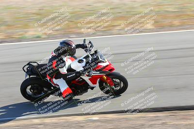 media/Feb-05-2023-Classic Track Day (Sun) [[c35aca4a42]]/Group 2/session 1 turn 9/